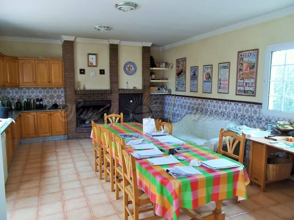 7 soveværelse Villa til salg i Yecla med swimmingpool garage - € 449.000 (Ref: 6107416)