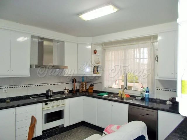 7 soveværelse Villa til salg i Yecla med swimmingpool garage - € 449.000 (Ref: 6107416)