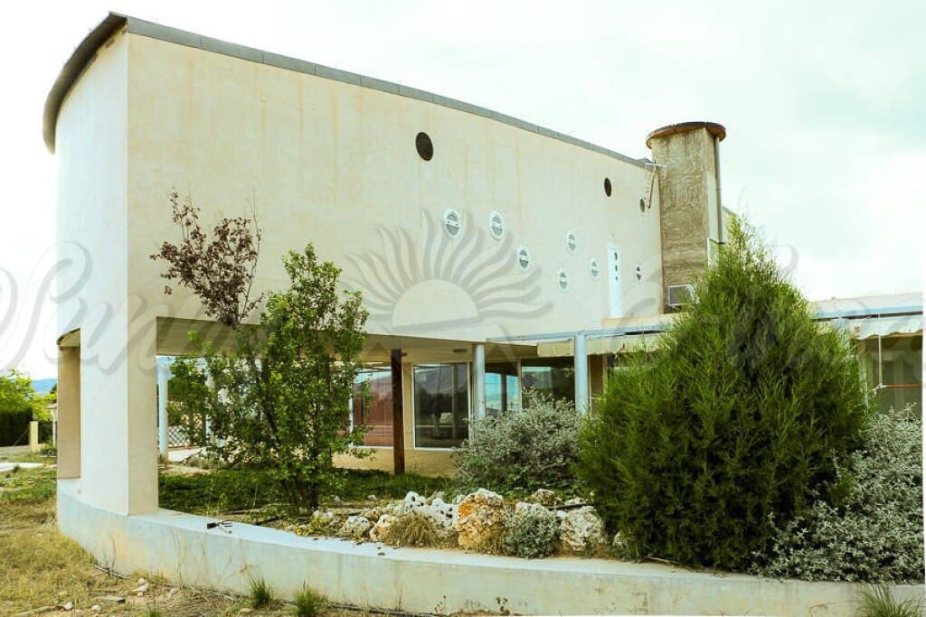 6 chambre Villa/Maison à vendre à Yecla avec piscine garage - 419 900 € (Ref: 6107423)