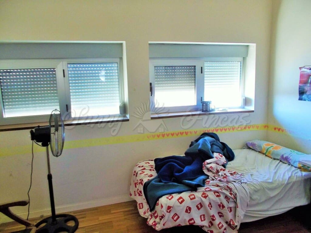 6 chambre Villa/Maison à vendre à Yecla avec piscine garage - 419 900 € (Ref: 6107423)