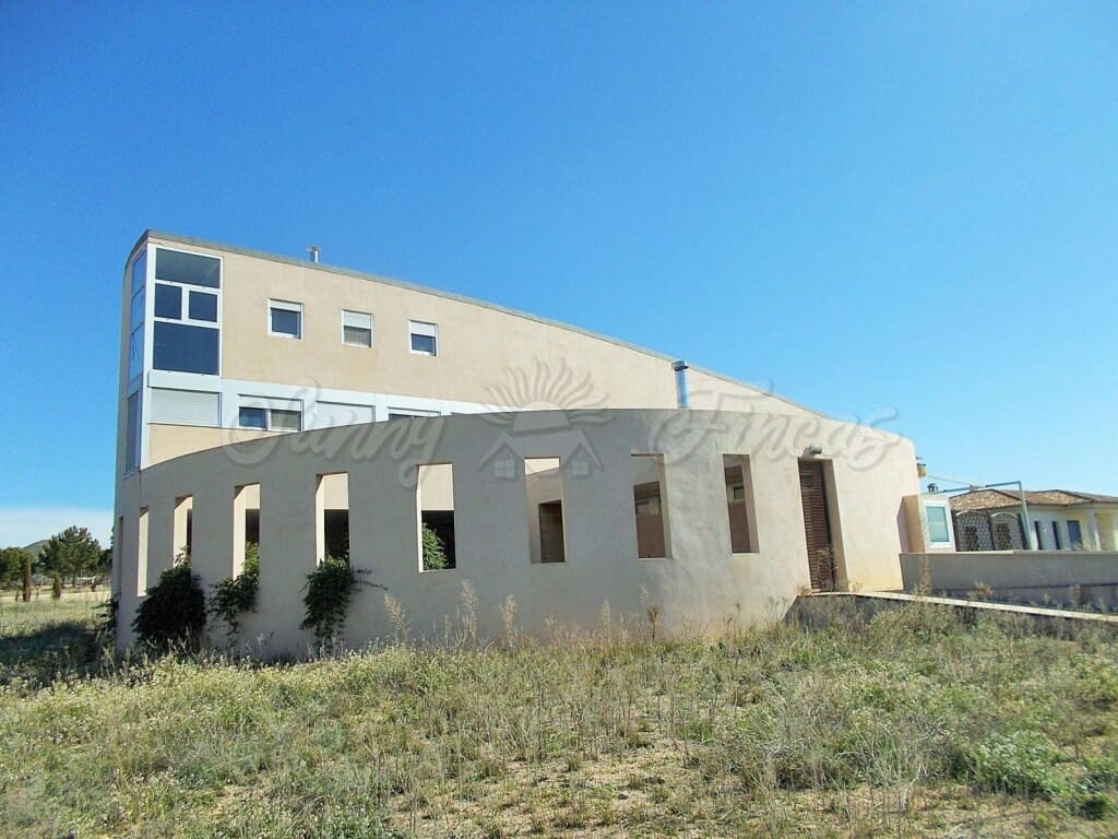 6 chambre Villa/Maison à vendre à Yecla avec piscine garage - 419 900 € (Ref: 6107423)