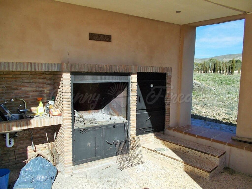 6 chambre Villa/Maison à vendre à Yecla avec piscine garage - 419 900 € (Ref: 6107423)