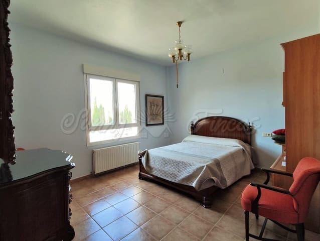 5 sypialnia Willa na sprzedaż w Yecla z basenem garażem - 360 000 € (Ref: 6107435)