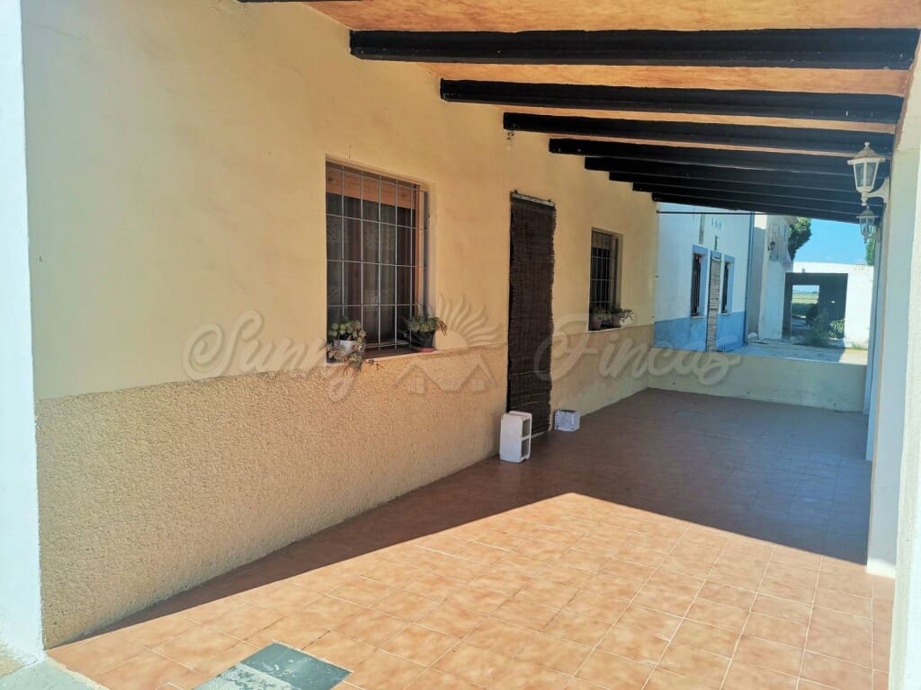 4 sypialnia Finka/Dom wiejski na sprzedaż w Yecla z garażem - 79 000 € (Ref: 6107473)