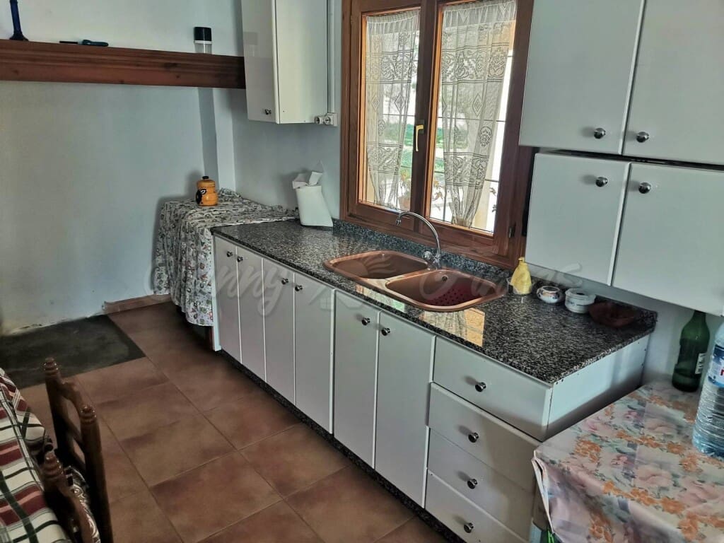4 sypialnia Finka/Dom wiejski na sprzedaż w Yecla z garażem - 79 000 € (Ref: 6107473)