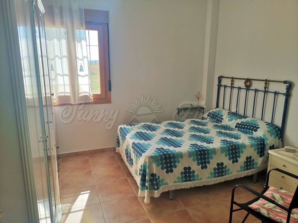 4 sypialnia Finka/Dom wiejski na sprzedaż w Yecla z garażem - 79 000 € (Ref: 6107473)