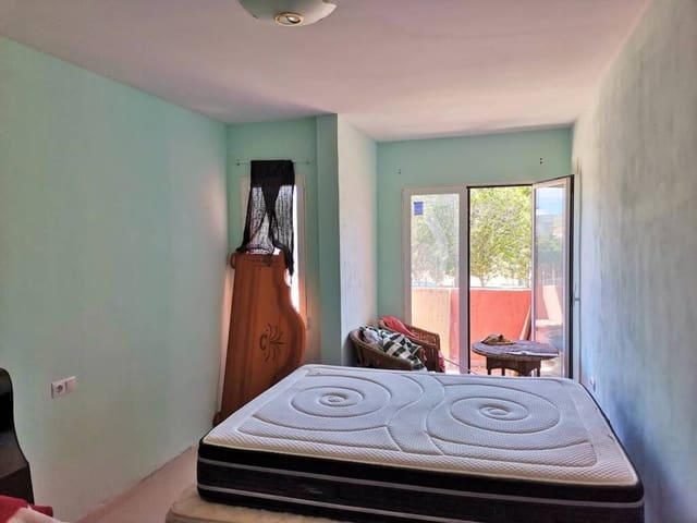 7 bedroom Villa for sale in Caudete with pool garage - € 289,000 (Ref: 6107490)