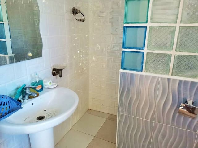 7 bedroom Villa for sale in Caudete with pool garage - € 289,000 (Ref: 6107490)