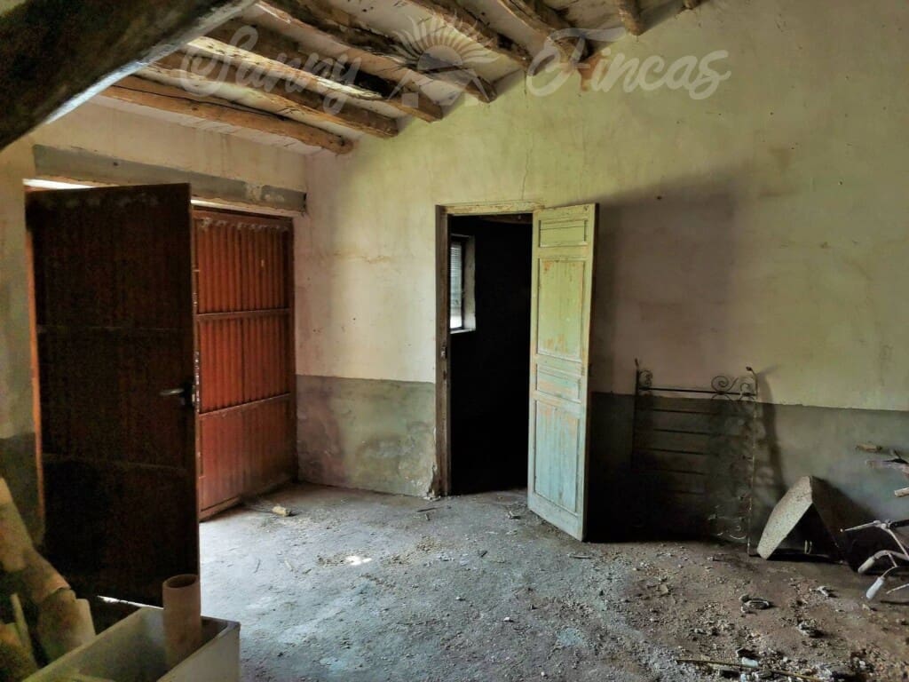 Ruin til salg i Villena - € 34.000 (Ref: 6107492)
