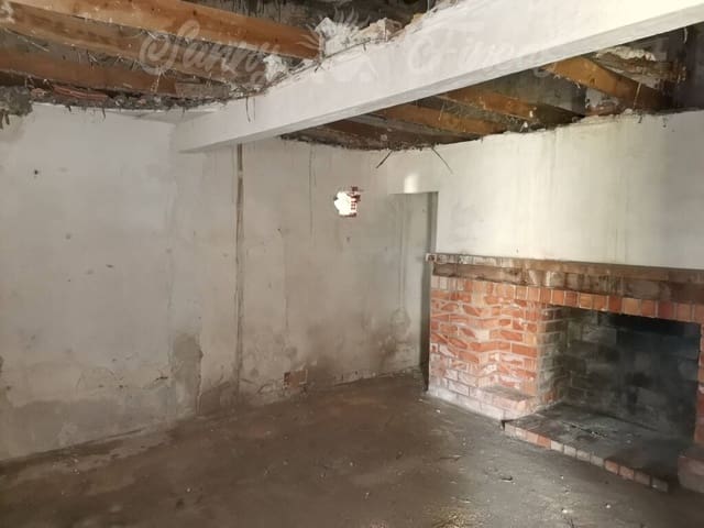 Ruin till salu i Villena - 34 000 € (Ref: 6107492)