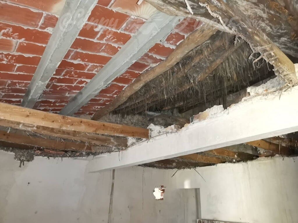 Ruin til salg i Villena - € 34.000 (Ref: 6107492)