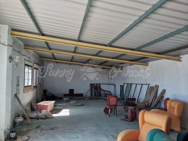 3 slaapkamer Villa te koop in Caudete met zwembad garage - € 110.000 (Ref: 6107493)