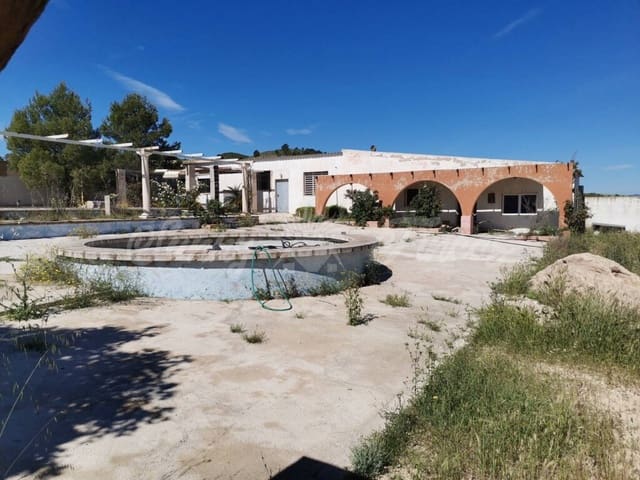 3 slaapkamer Villa te koop in Caudete met zwembad garage - € 110.000 (Ref: 6107493)