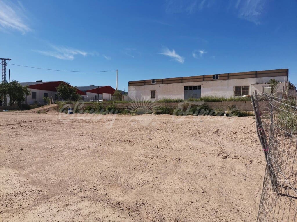 Virksomhed til salg i Caudete med garage - € 130.000 (Ref: 6107910)