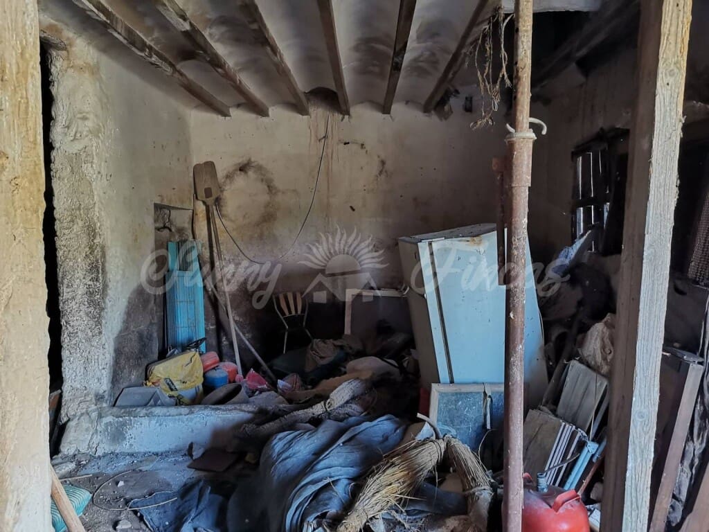 2 chambre Finca/Maison de Campagne à vendre à Raspay avec garage - 65 000 € (Ref: 6110100)