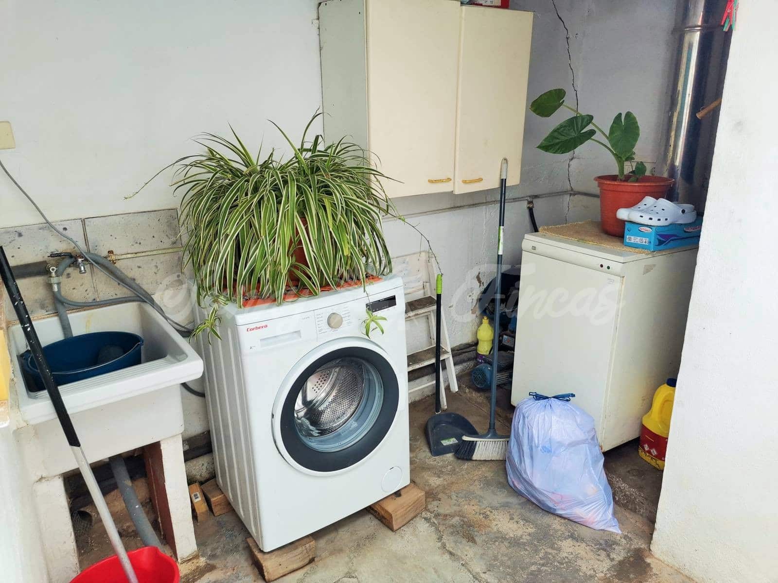 4 soveværelse Rækkehus til salg i Yecla med swimmingpool - € 125.000 (Ref: 6246453)