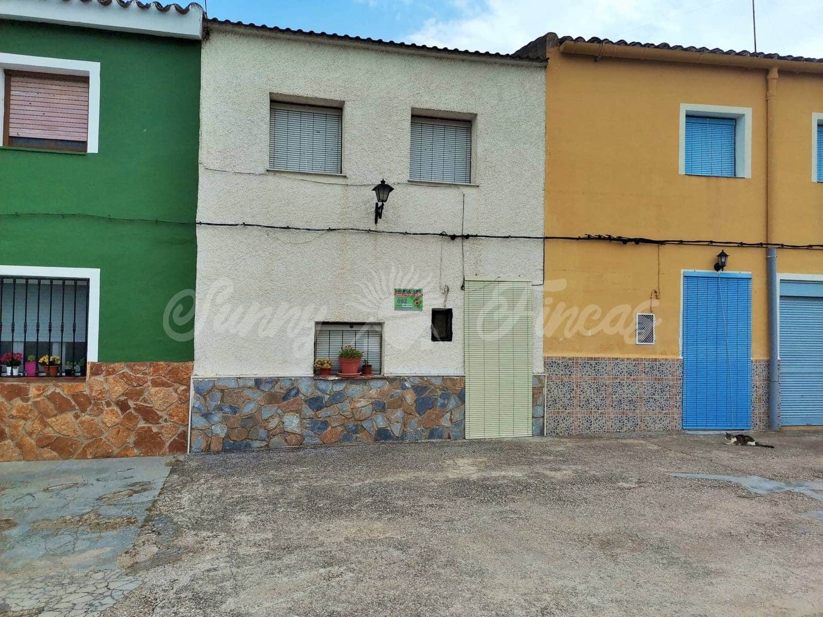 4 soveværelse Rækkehus til salg i Yecla med swimmingpool - € 125.000 (Ref: 6246453)