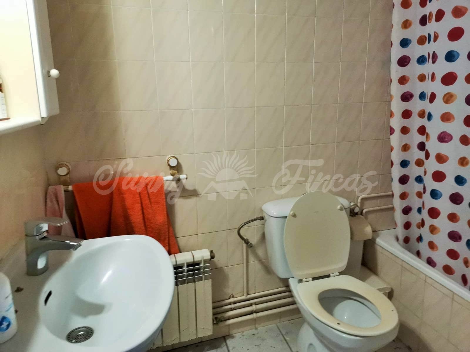 4 soveværelse Rækkehus til salg i Yecla med swimmingpool - € 125.000 (Ref: 6246453)