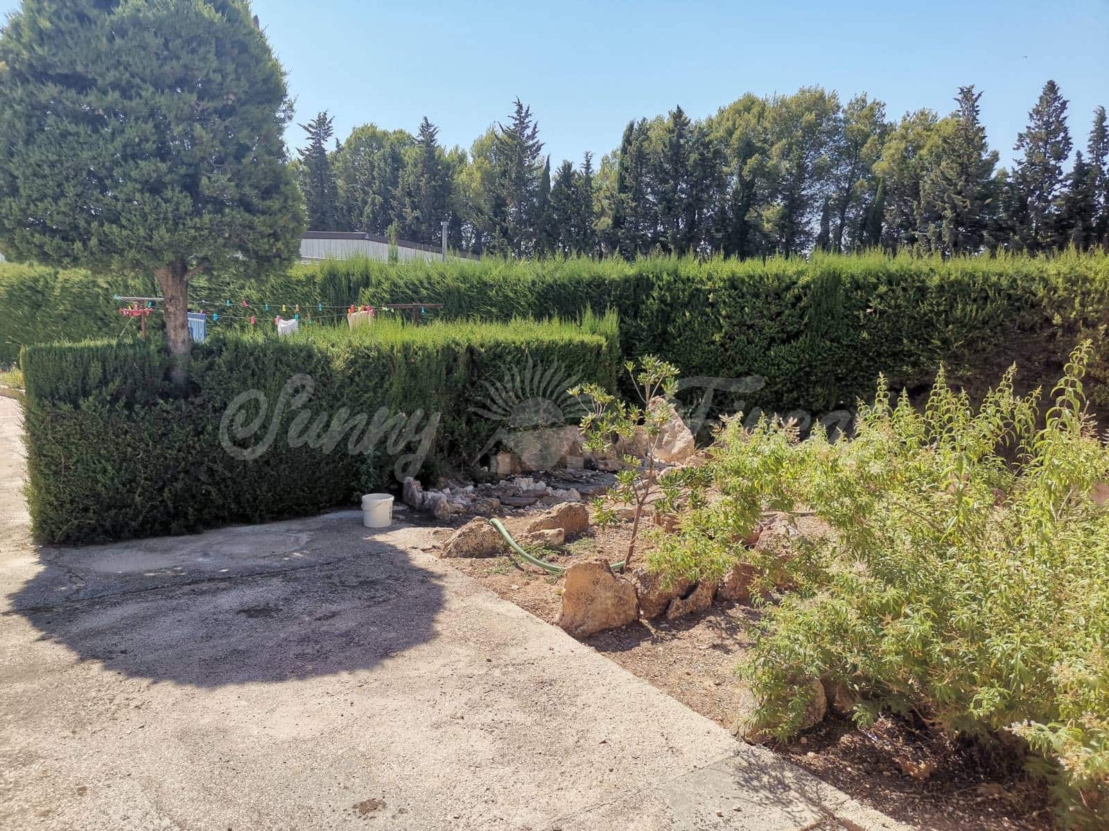 5 sypialnia Willa na sprzedaż w Yecla z basenem garażem - 299 900 € (Ref: 6246464)