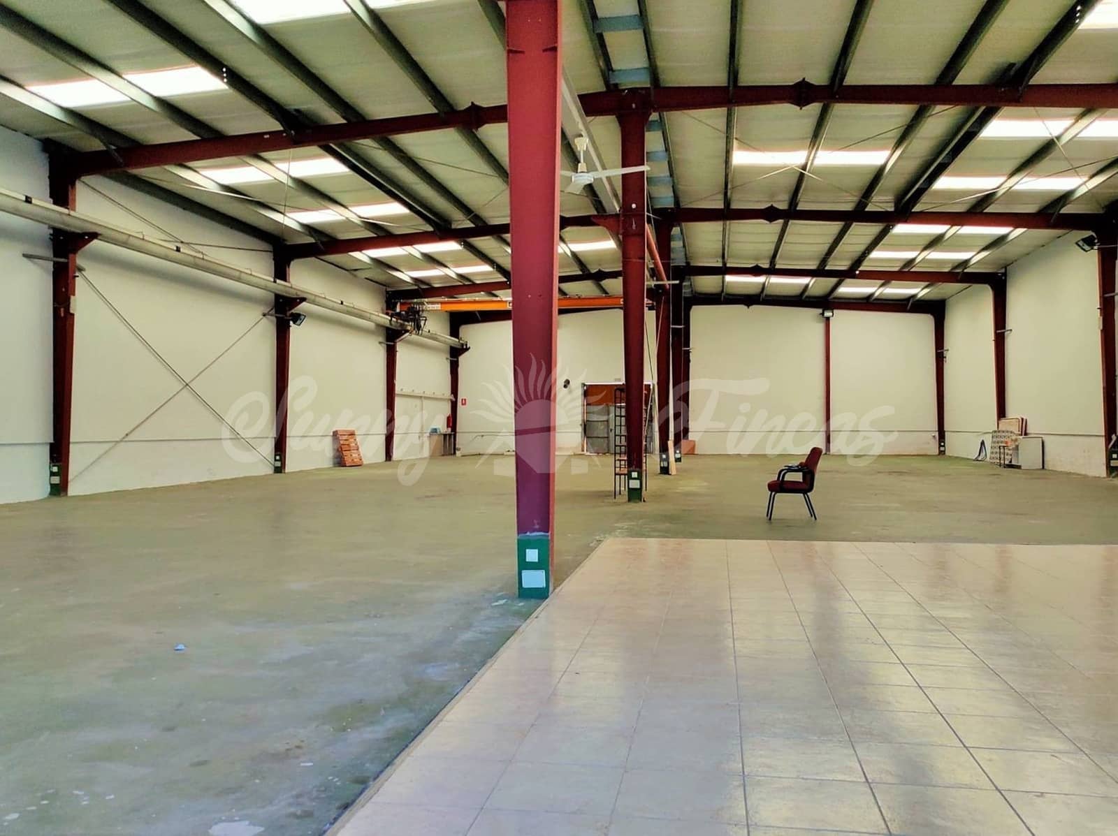 5 sypialnia Willa na sprzedaż w Yecla z basenem garażem - 299 900 € (Ref: 6246464)