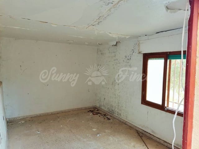 5 soverom Finca/Herregård til salgs i Salinas med svømmebasseng garasje - € 125 000 (Ref: 6287714)