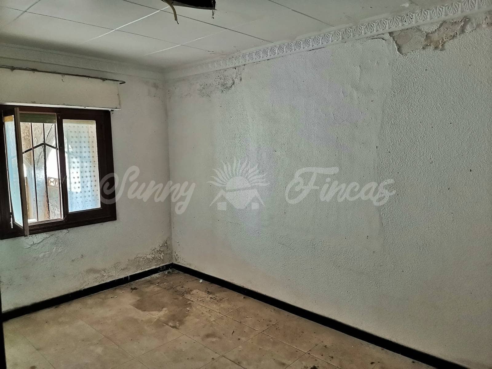 5 soverom Finca/Herregård til salgs i Salinas med svømmebasseng garasje - € 125 000 (Ref: 6287714)