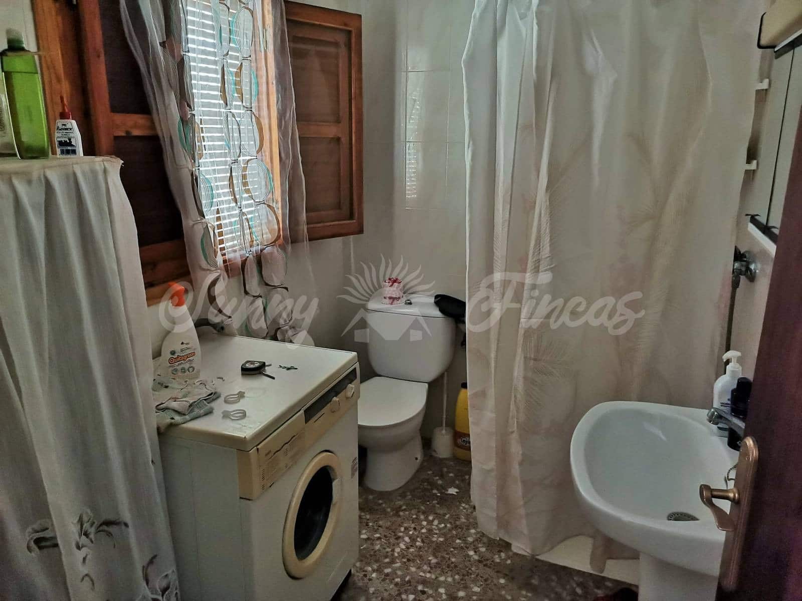 3 slaapkamer Halfvrijstaande villa te koop in Yecla met garage - € 58.000 (Ref: 6348729)