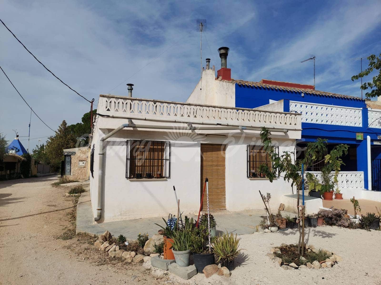 3 slaapkamer Halfvrijstaande villa te koop in Yecla met garage - € 58.000 (Ref: 6348729)