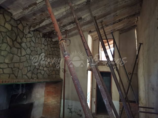 Ruin till salu i Villena - 15 000 € (Ref: 6453026)