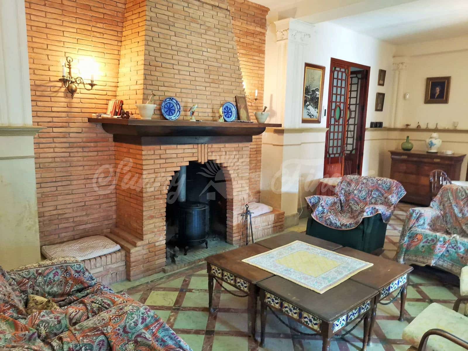 9 soveværelse Rækkehus til salg i Bocairent med garage - € 399.000 (Ref: 6509007)