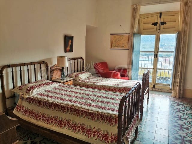 9 sovrum Radhus till salu i Bocairent med garage - 399 000 € (Ref: 6509007)