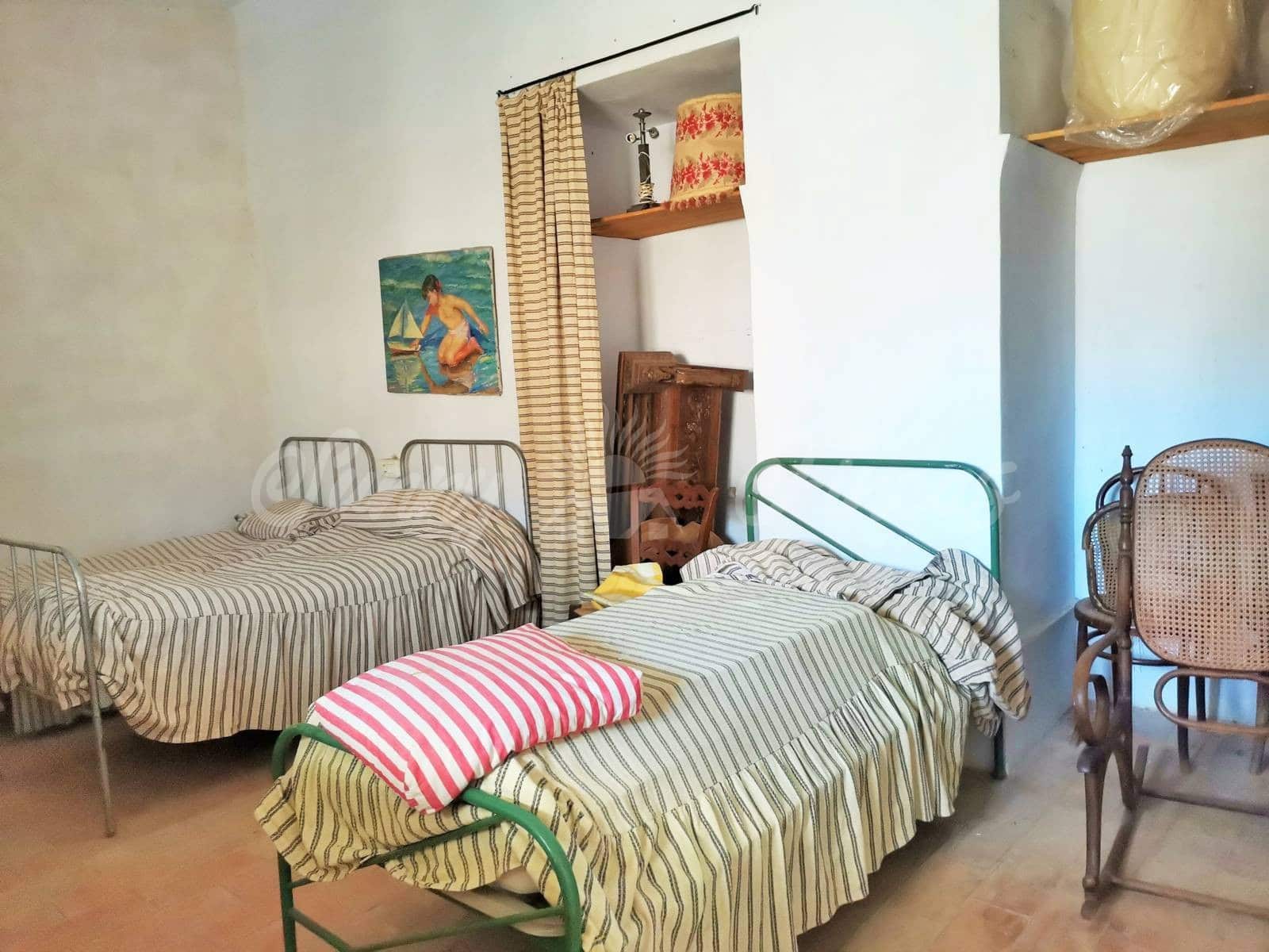 9 soveværelse Rækkehus til salg i Bocairent med garage - € 399.000 (Ref: 6509007)