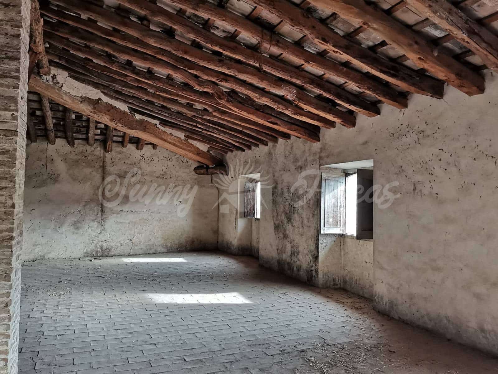 9 soveværelse Rækkehus til salg i Bocairent med garage - € 399.000 (Ref: 6509007)