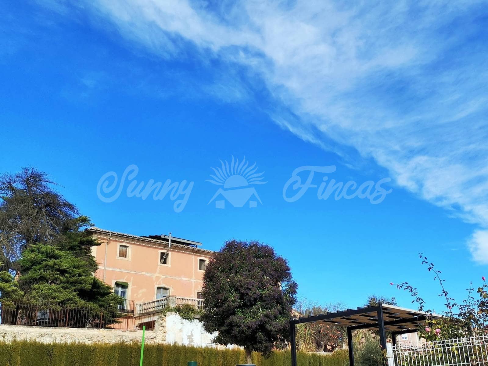 9 soveværelse Rækkehus til salg i Bocairent med garage - € 399.000 (Ref: 6509007)