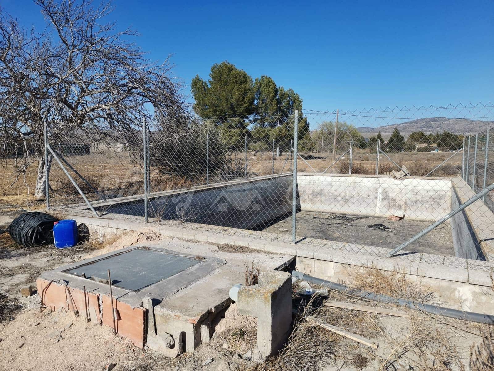 5 soveværelse Finca/Landehus til salg i Villena med swimmingpool garage - € 149.900 (Ref: 6703372)