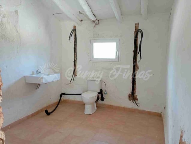 2 sovrum Finca/Hus på landet till salu i Yecla med garage - 49 995 € (Ref: 6727729)