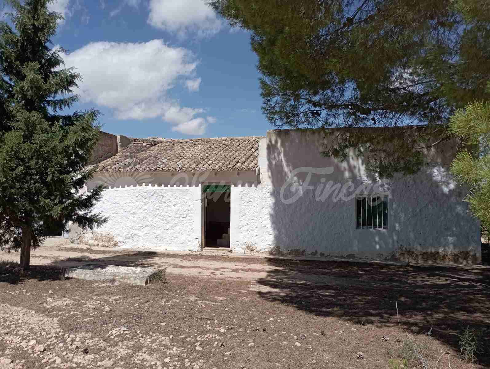 2 chambre Finca/Maison de Campagne à vendre à Yecla avec garage - 49 995 € (Ref: 6727729)