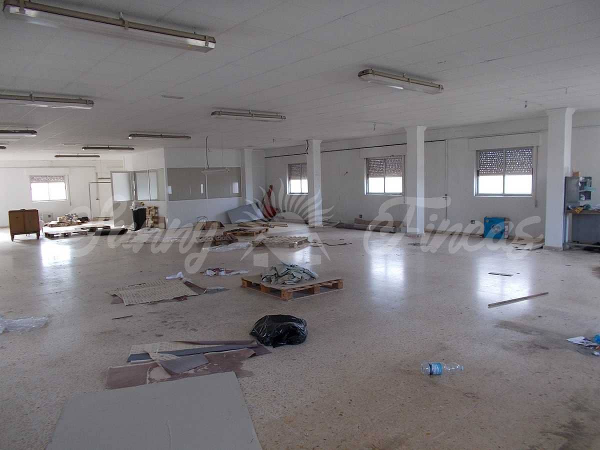 Rækkehus til salg i Yecla - € 180.000 (Ref: 6793994)