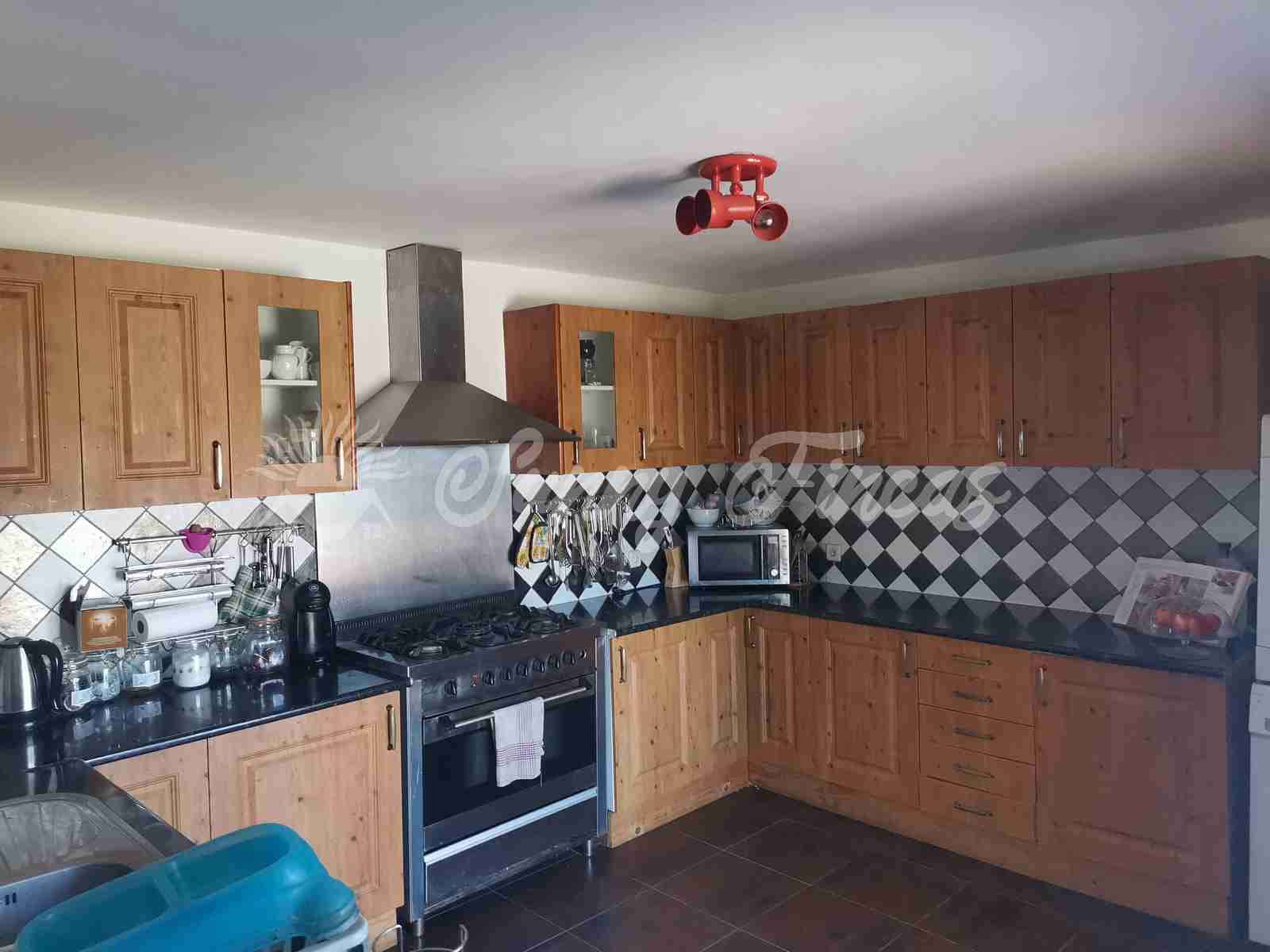 4 sypialnia Willa na sprzedaż w Yecla z basenem garażem - 199 000 € (Ref: 6881989)