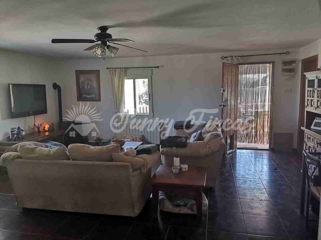 4 chambre Villa/Maison à vendre à Yecla avec piscine garage - 199 000 € (Ref: 6881989)