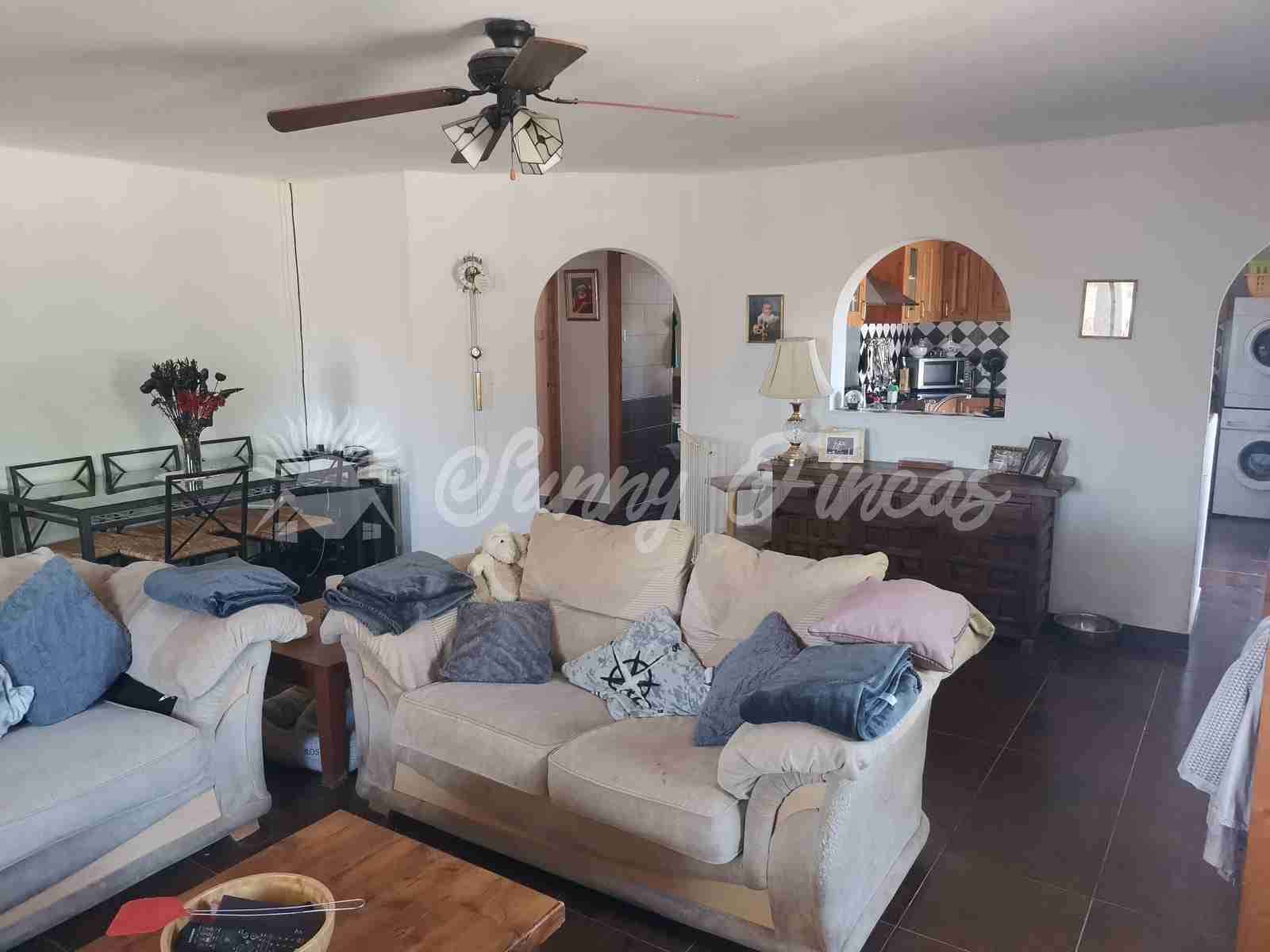 4 sypialnia Willa na sprzedaż w Yecla z basenem garażem - 199 000 € (Ref: 6881989)