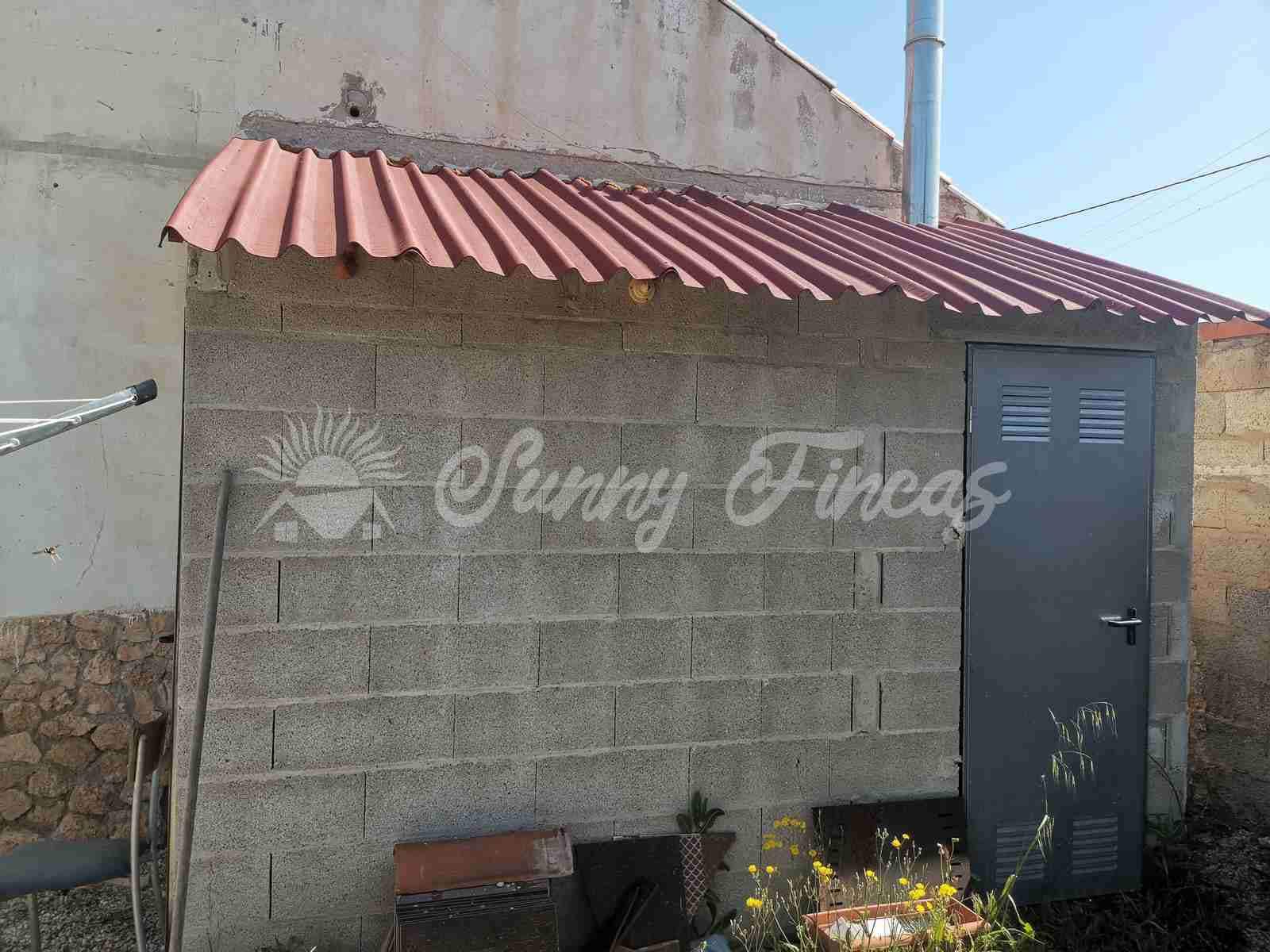 4 sypialnia Willa na sprzedaż w Yecla z basenem garażem - 199 000 € (Ref: 6881989)