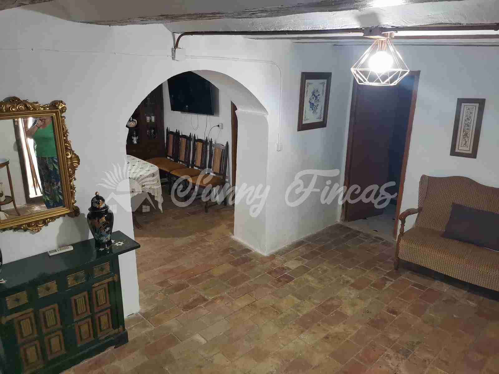 4 soveværelse Finca/Landehus til salg i Benejama / Beneixama med garage - € 90.000 (Ref: 6980091)