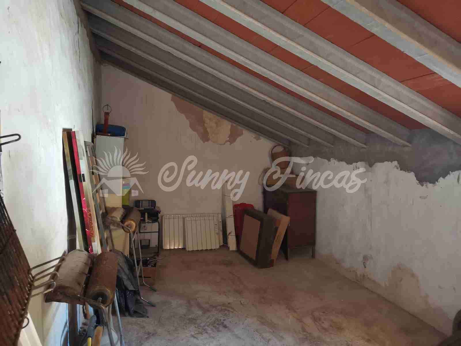 4 soveværelse Finca/Landehus til salg i Benejama / Beneixama med garage - € 90.000 (Ref: 6980091)