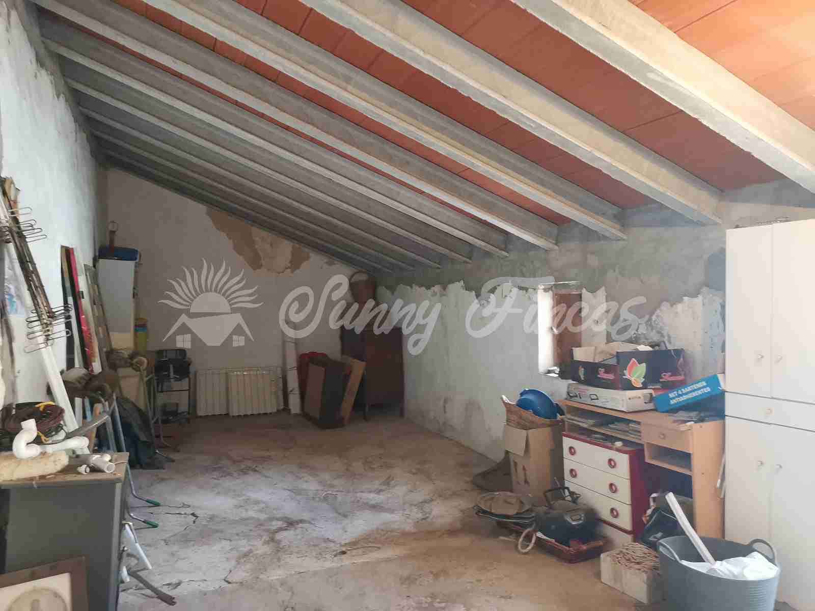 4 soveværelse Finca/Landehus til salg i Benejama / Beneixama med garage - € 90.000 (Ref: 6980091)