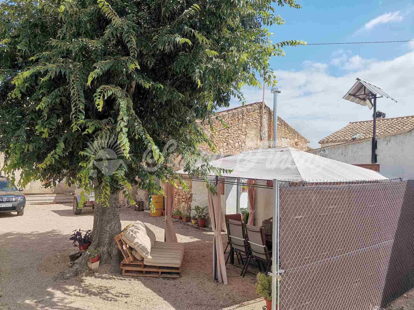 4 soveværelse Finca/Landehus til salg i Benejama / Beneixama med garage - € 90.000 (Ref: 6980091)