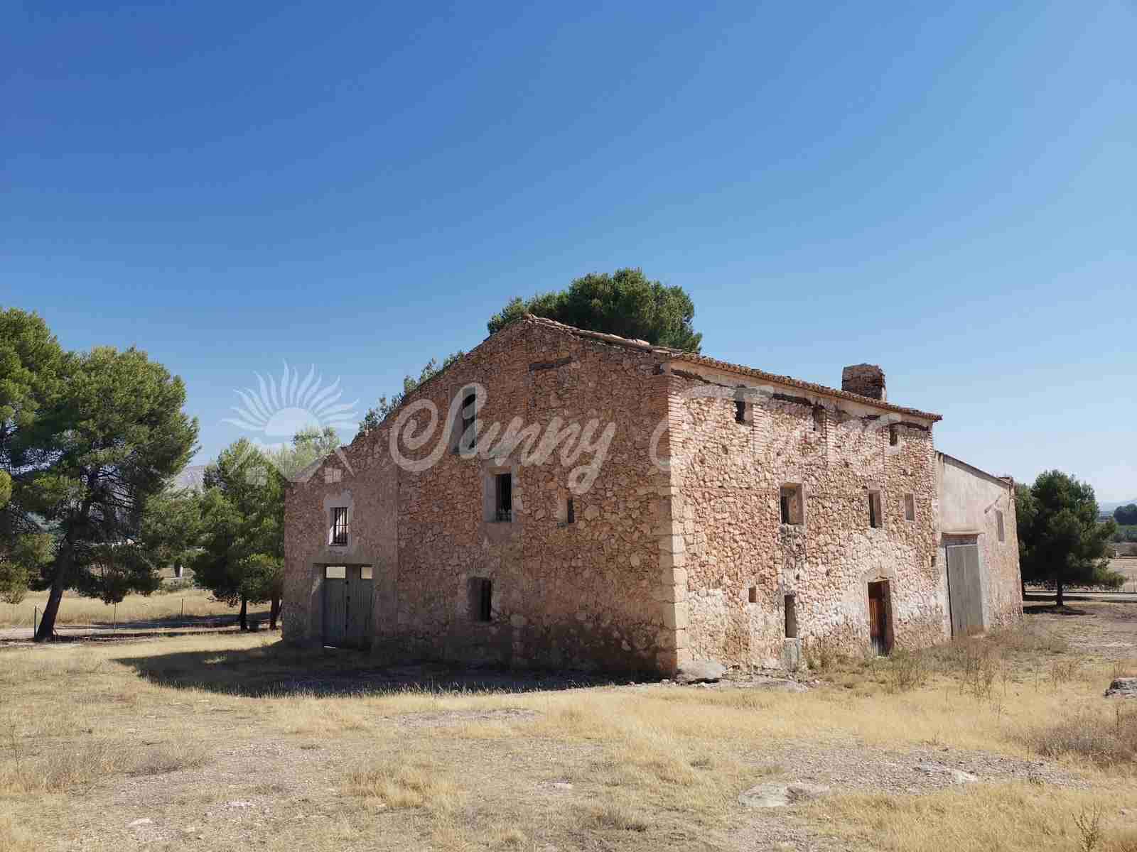 10 soveværelse Finca/Landehus til salg i Benejama / Beneixama med garage - € 599.000 (Ref: 7019365)