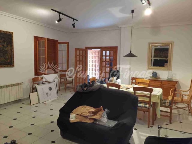 6 bedroom Villa for sale in Cañada with garage - € 235,000 (Ref: 7161782)
