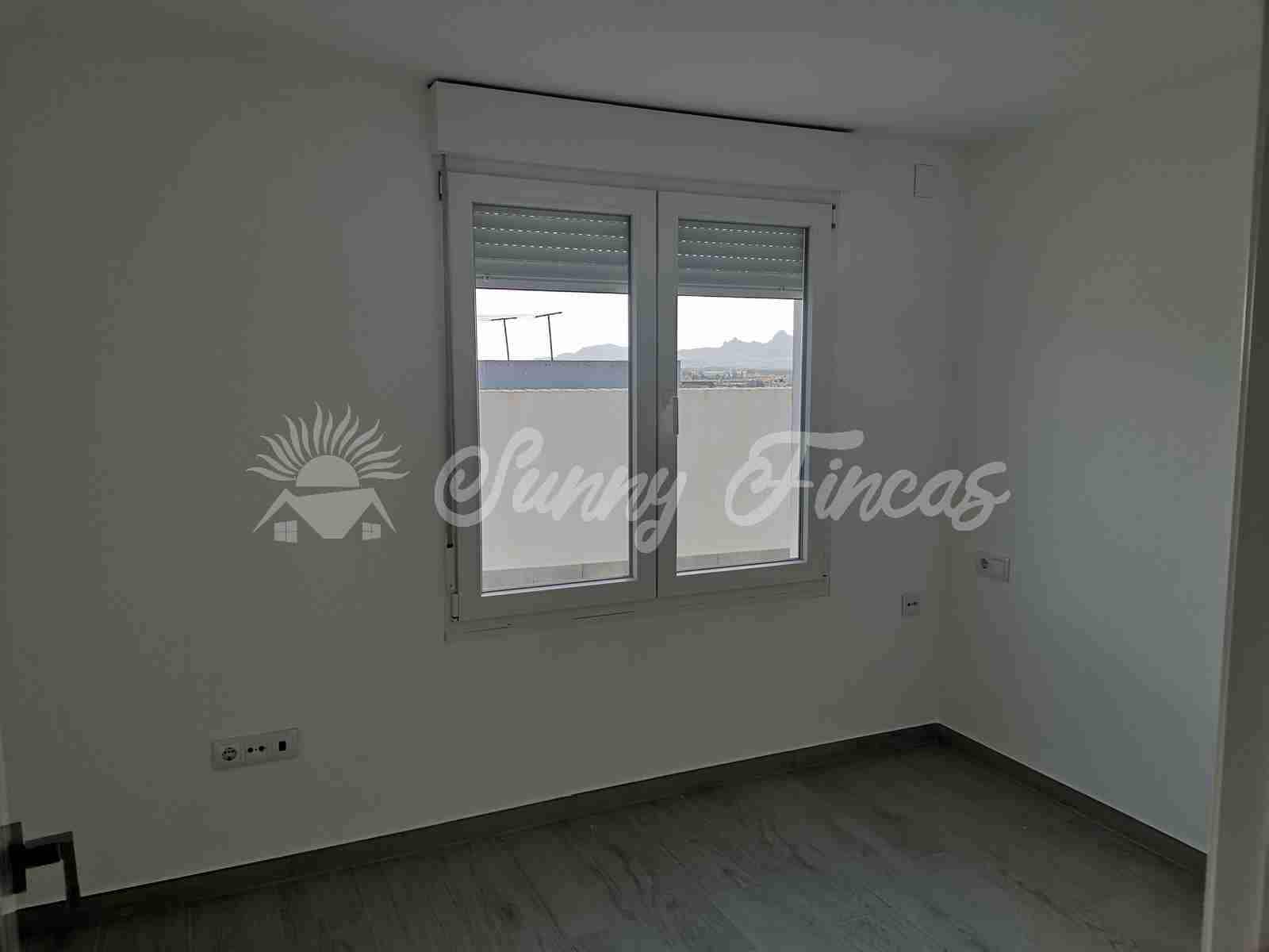 2 soverom Penthouse til salgs i Villena - € 189 995 (Ref: 7341961)