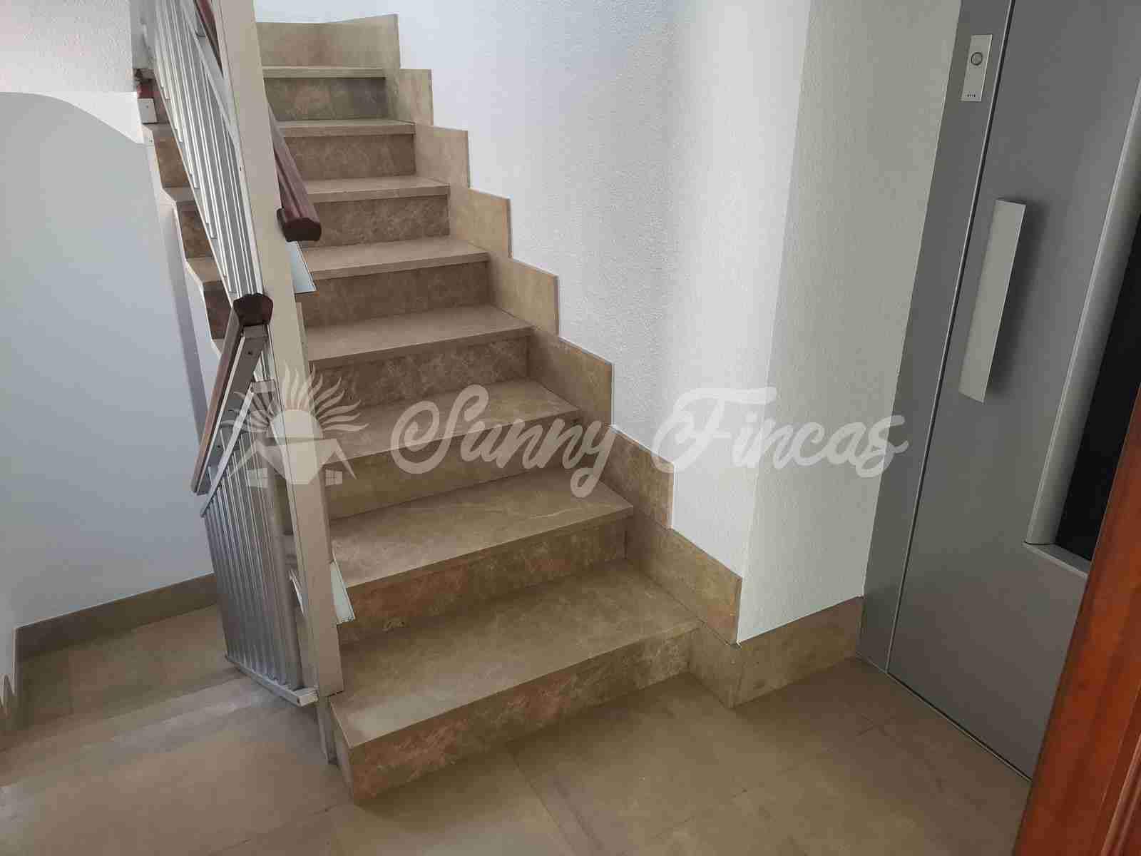 2 soverom Penthouse til salgs i Villena - € 189 995 (Ref: 7341961)